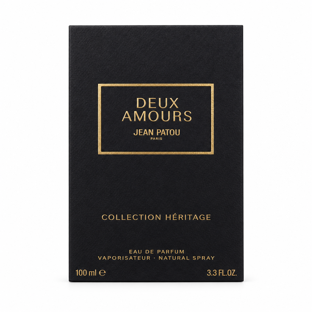 Confezione nera con scritte dorate Jean Patou Deux Amours Collection Héritage 100 ml su sfondo bianco