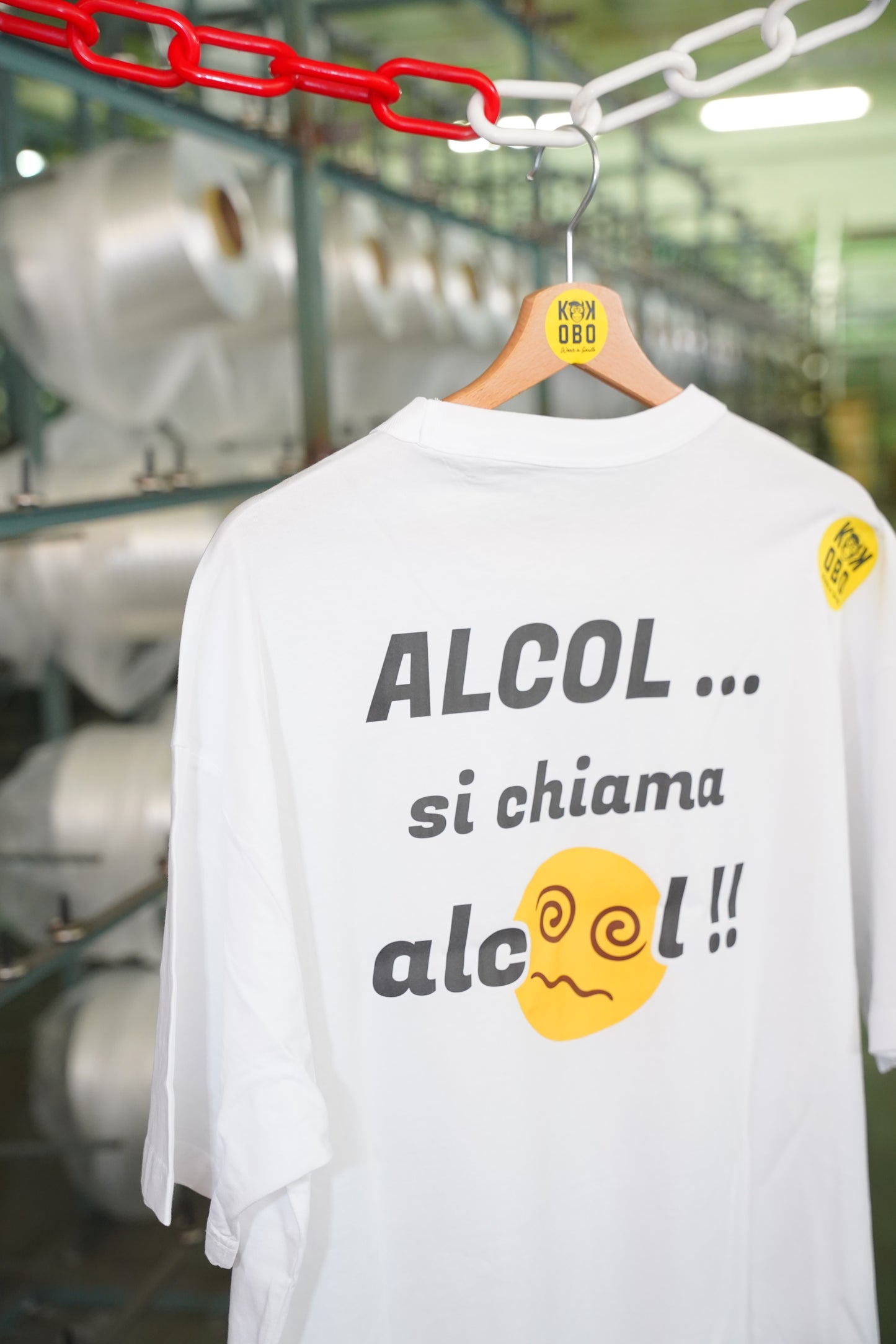 KOKOBO T-Shirt "Alcol... si chiama Alcool!!" - Regular Fit Bianca Humor Italiano 3B