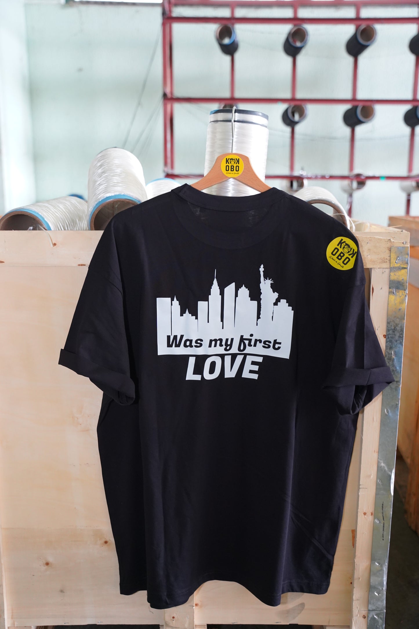 KOKOBO T-Shirt "House Music? Was My First Love" - Oversized Nera New York Skyline 4°