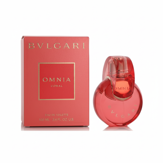 Bvlgari Omnia Coral su sfondo bianco