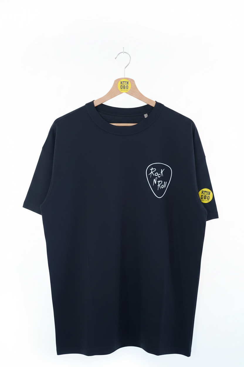 KOKOBO T-Shirt Rock N Roll Are You Gonna Go My Way su sfondo bianco