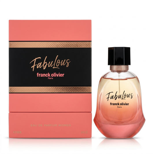 Franck Olivier Fabulous con flacone sfumato rosa e confezione rosa e nera su sfondo bianco