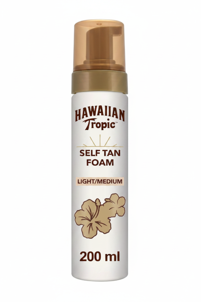 Hawaiian Tropic Self Tan Foam Light Medium 200ml su sfondo bianco