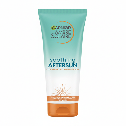 Garnier Ambre Solaire Soothing Aftersun Tan-Amplifier Milk su sfondo bianco